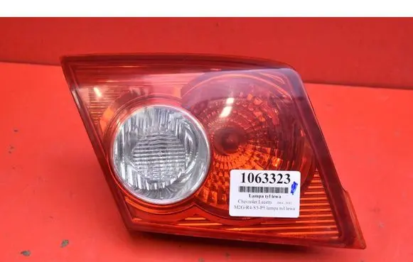 Chevrolet Lacetti Rear/tail lights 311198L