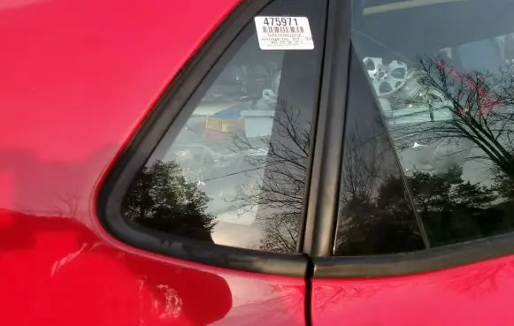 Volkswagen Cross Polo Rear side window