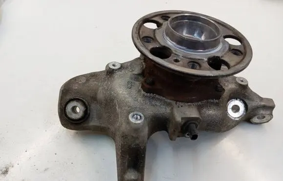 Mercedes-Benz E W213 Rear wheel hub A2133572600