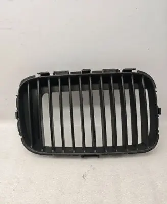 BMW 5 E34 Front grill 8151548