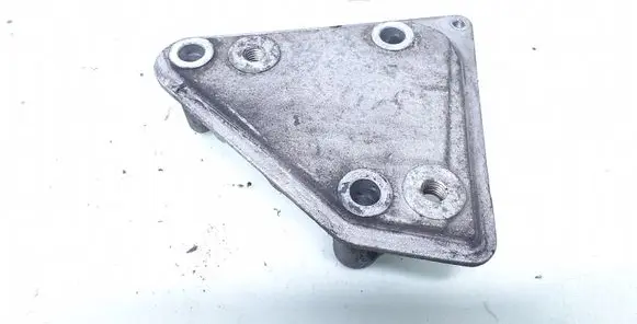 Opel Zafira B Other engine bay part