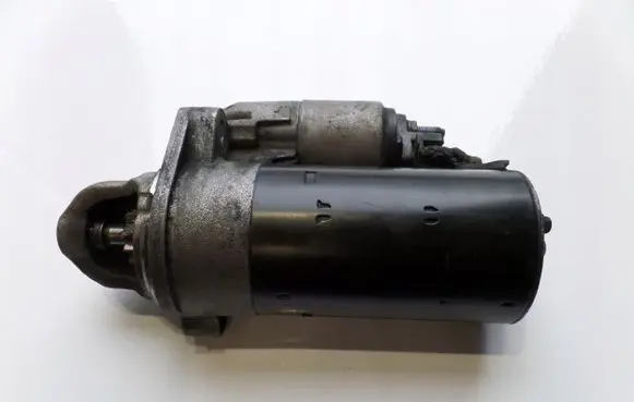 Audi A6 S6 C6 4F Starter motor 001109258