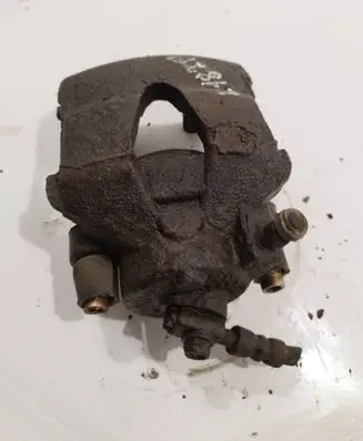 Volkswagen Polo V 6R Front brake caliper