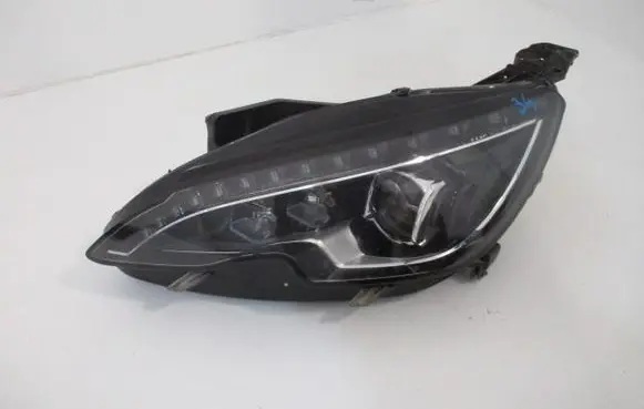 Peugeot 308 Headlight/headlamp 9800546480