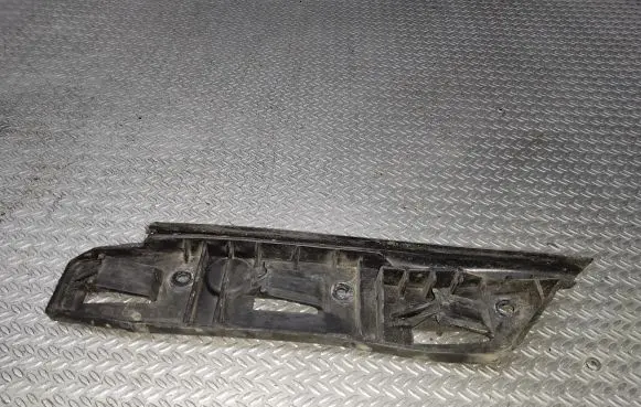 Skoda Superb B5 (3U) Front bumper mounting bracket 3U0807183