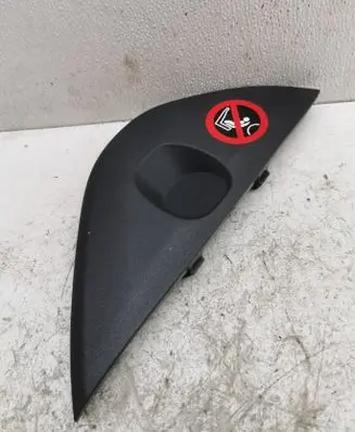 Volvo XC60 Dashboard side end trim 30755647 30755851