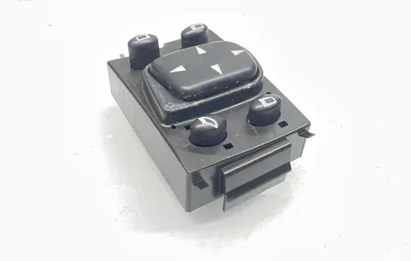 Mercedes-Benz S W220 Wing mirror switch 2208211551