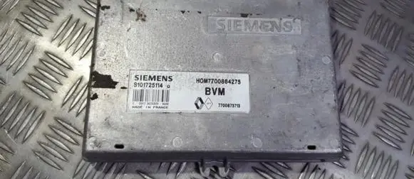 Renault Laguna I Engine control unit/module S101725114 7700873713