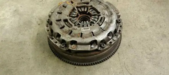 BMW Z4 E85 E86 Clutch set kit 21217556565 21207587369