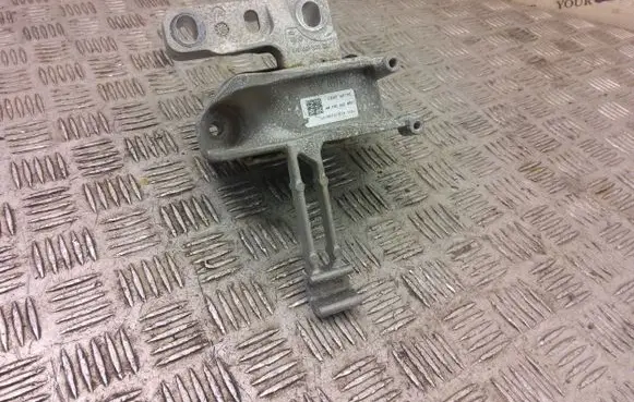 Seat Arona Engine mount bracket 2q0199262bm