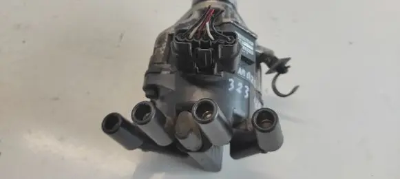 Mazda 323 F Spark distributor T2T60671