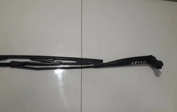 Mercedes-Benz A W168 Front wiper blade arm a1688200644