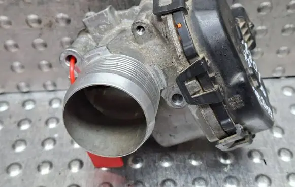 Peugeot 508 II Throttle body valve S27639340 9830171480
