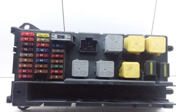 Mercedes-Benz Sprinter W906 Fuse module A9065454401 ZGS006Q004