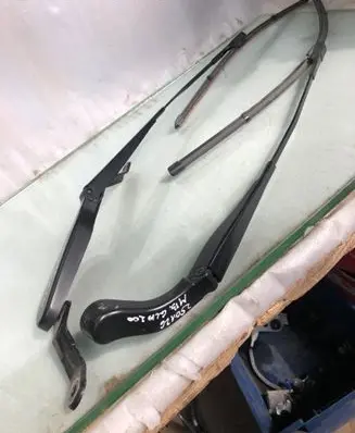 Mercedes-Benz GLA H247 Windshield/front glass wiper blade A2478204500