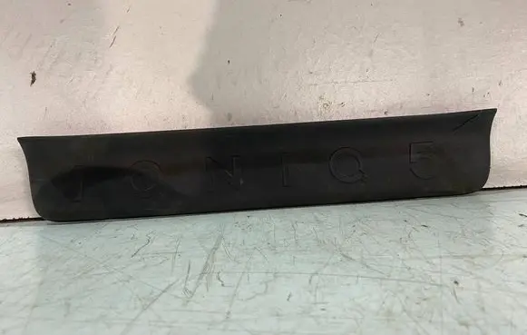 Hyundai Ioniq 5 side skirts sill cover 85887GI000