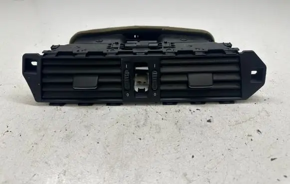 BMW 5 E60 E61 Dash center air vent grill 911220601 05114002 05148002