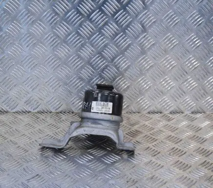 Volvo XC70 Engine mount bracket 8G9N6F012BB