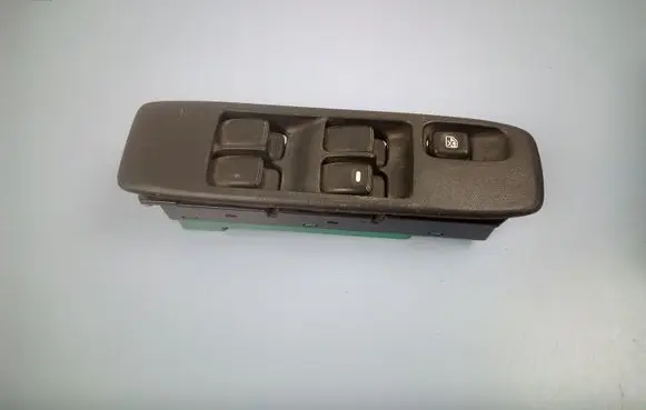 Mitsubishi Pajero Electric window control switch MR551244