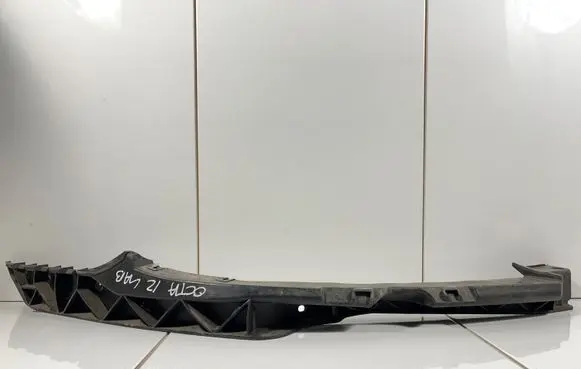 Skoda Octavia Mk2 (1Z) Front bumper mounting bracket 1Z0807184D