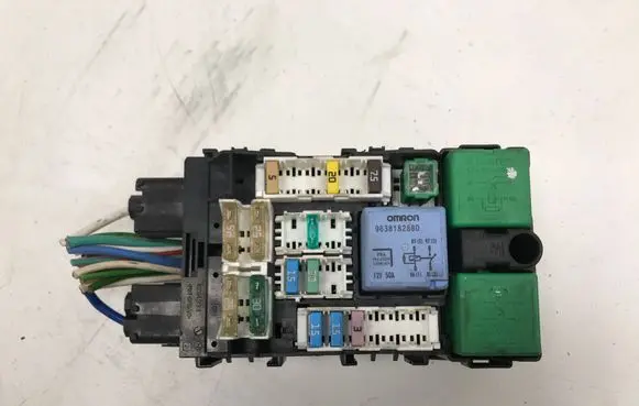 Peugeot 508 Fuse box set 9665492680