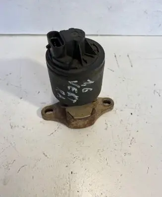 Opel Vectra B EGR valve Eh2645ab