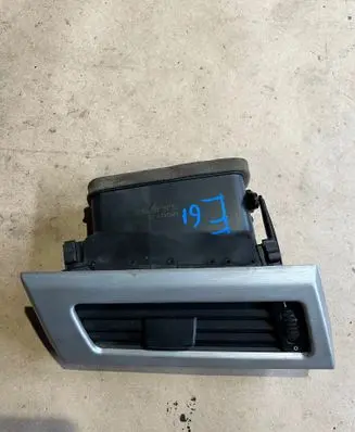 BMW 5 E60 E61 Dashboard side air vent grill/cover trim 6910731 5112001 14121810