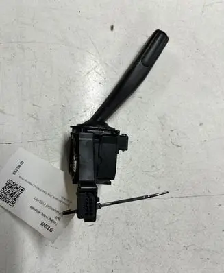 Volkswagen Golf V Indicator stalk ANP80H012A