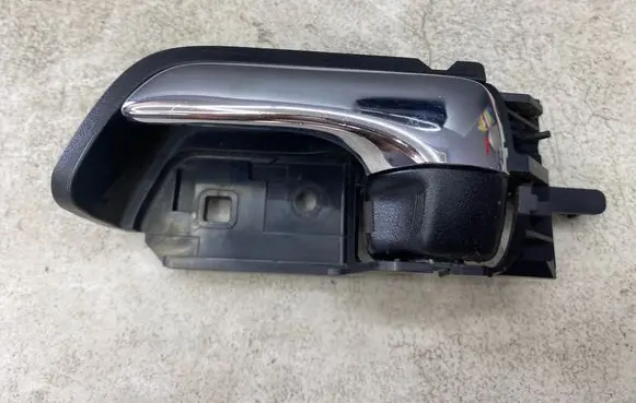 Toyota Prius (XW20) Front door interior handle 6927447010