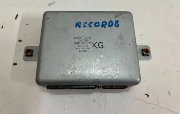 Honda Accord Tailgate/trunk control unit/module 74970TL4G3