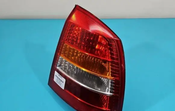 Rear/tail lights