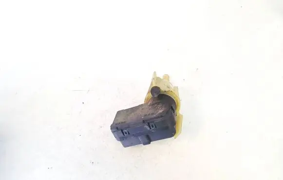 Headlight level adjustment motor