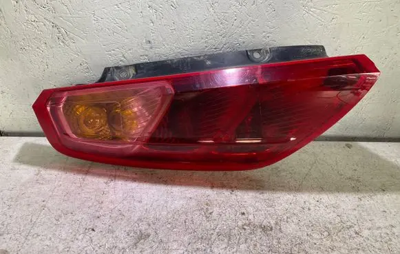 Fiat Punto (188) Rear/tail lights 51701589 B318 27460102