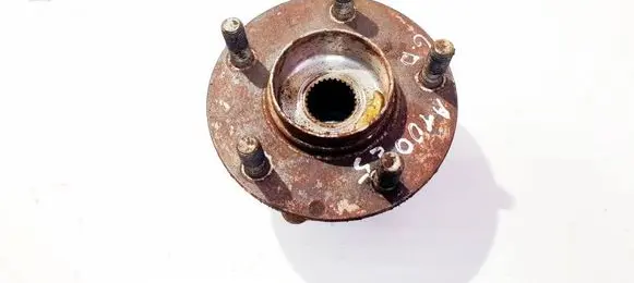 Mazda CX-7 Rear wheel hub