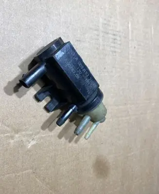 Mercedes-Benz Sprinter W906 Turbo solenoid valve A0091533128 0091533128