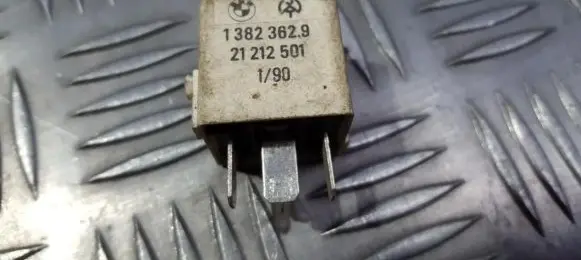 BMW 5 E34 Other relay 13823629 1382362.9