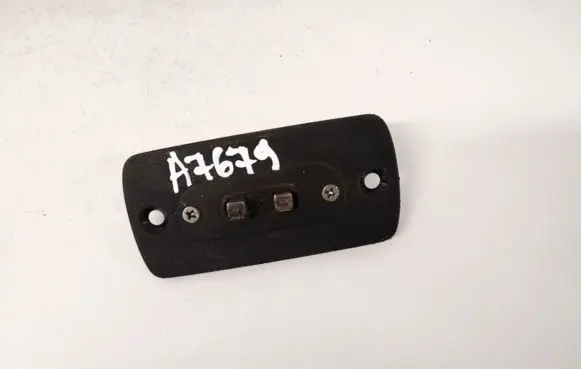 Volkswagen Caddy Front door sensor 
