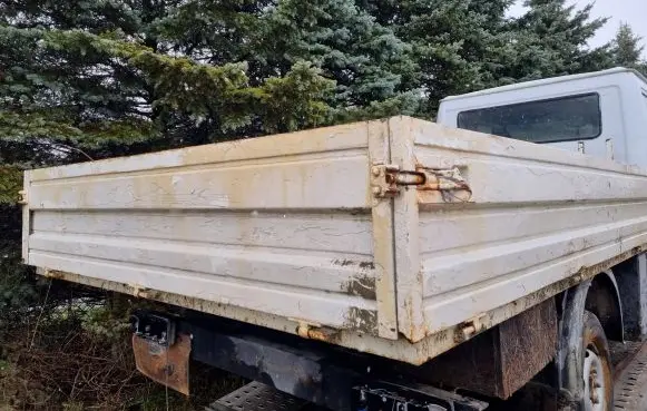 Mercedes-Benz 207 310 Pick-up truck tonneau cover 