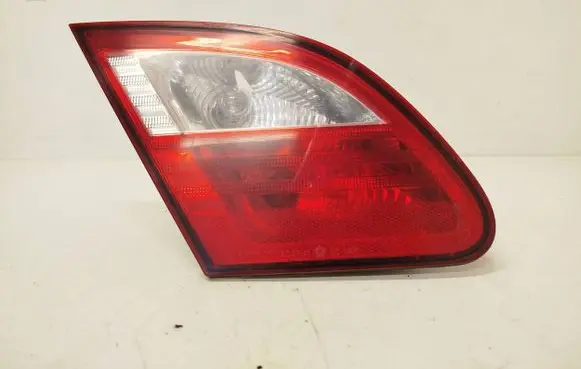 Chrysler Sebring (JS) Tailgate rear/tail lights E111089