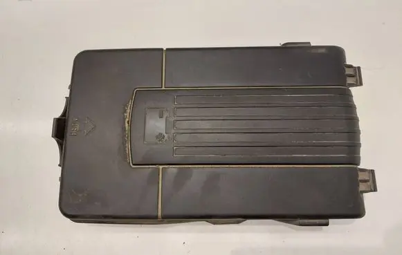 Volkswagen PASSAT B6 Battery box tray cover/lid 1K0915443C
