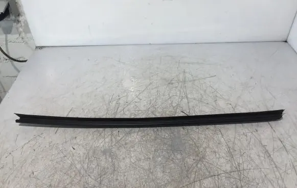 Ford Courier Front door rubber seal AS4ZA