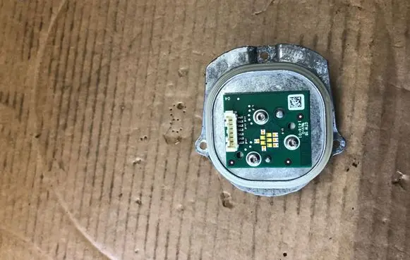 Mercedes-Benz GLE (W166 - C292) LED ballast control module 1305715307