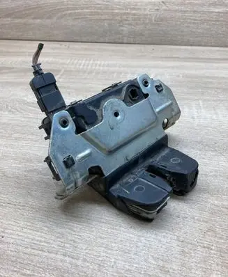 Opel Zafira A Tailgate/trunk/boot lock/catch/latch 495058724