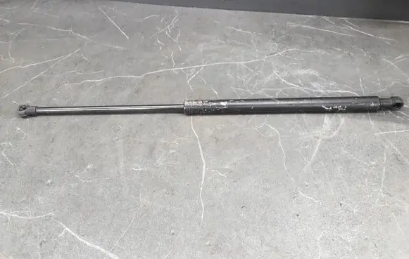 Lancia Y 840 Tailgate strut 