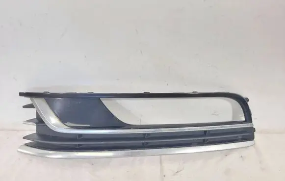 Volkswagen PASSAT B7 Front fog light trim/grill 3AA853665A