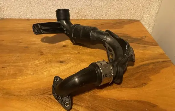 Ford Puma Air intake hose/pipe L1B16F072AA