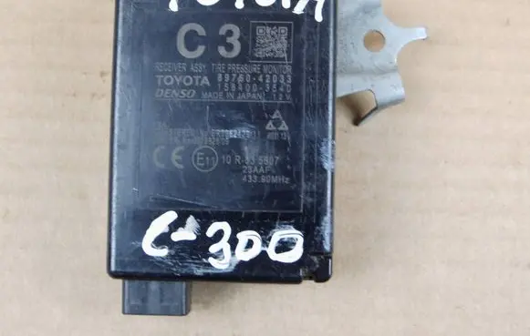 Toyota RAV 4 (XA40) Tire pressure control unit 8976042033