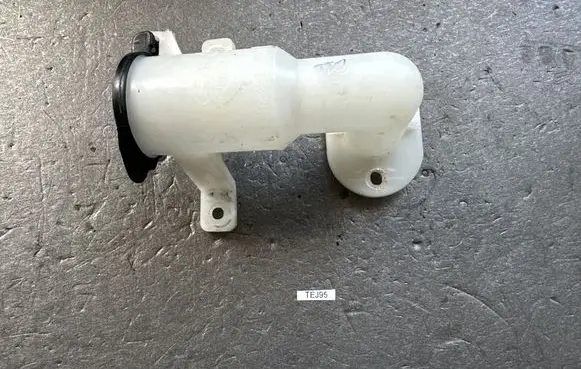 Hyundai Terracan Lamp washer fluid tank 98620H1000