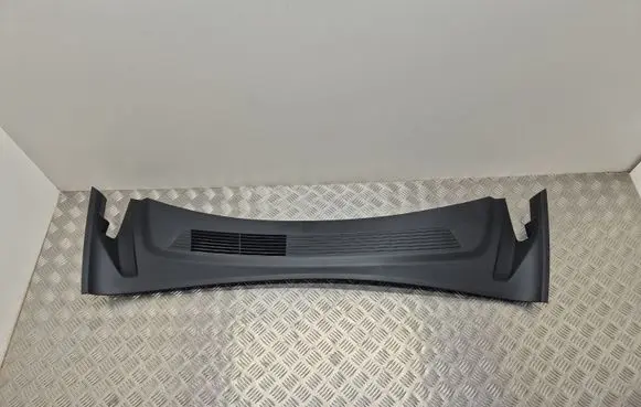 Tesla Model 3 Wiper trim 169450100E