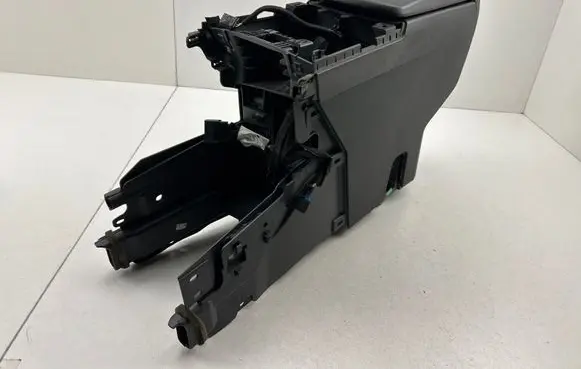 Peugeot 3008 I Center console 
